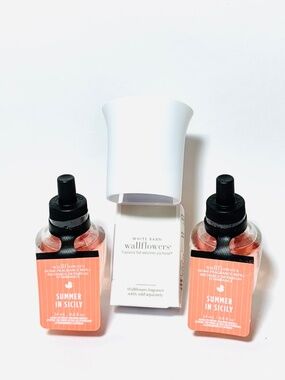 WALLFLOWERS PLUG and REFILL Bulbs Bundle